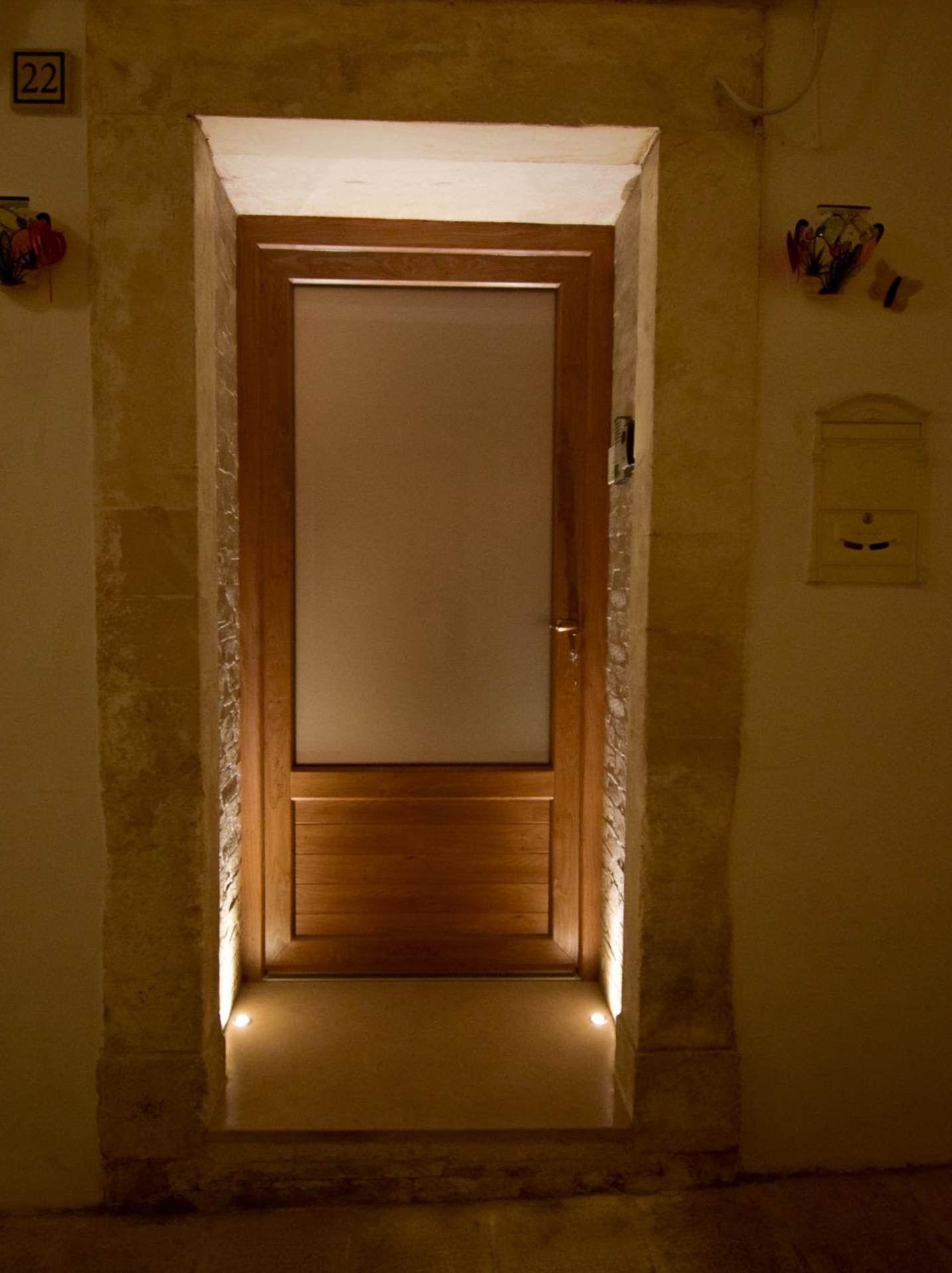 Pietra Antica, Old Town Bnb, Apartment Мартина-Франка Экстерьер фото